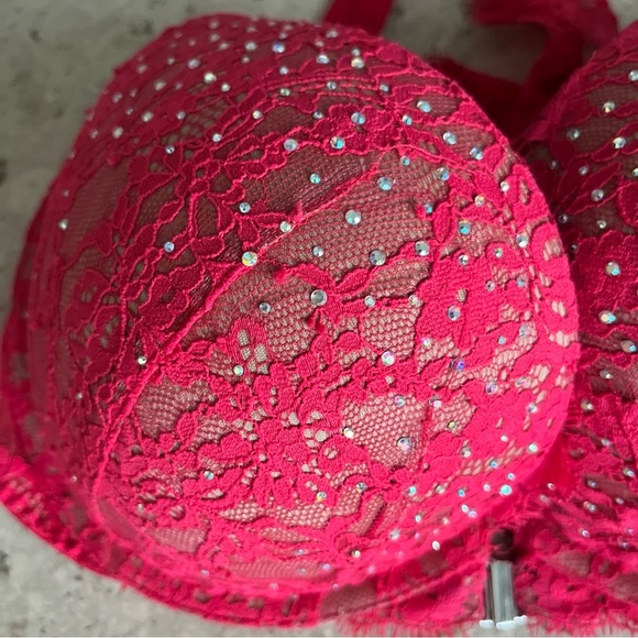 VICTORIA’S SECRET VERY SEXY PUSH-UP BRA PIGEONNANT RED BLING 32DDD - Picture 6 of 6